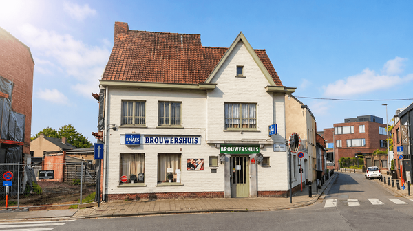 1777989976-zon voorraan